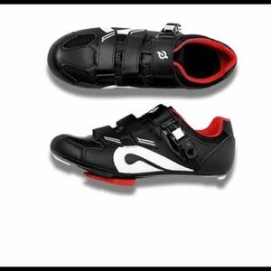 Peloton bike shoes size 40